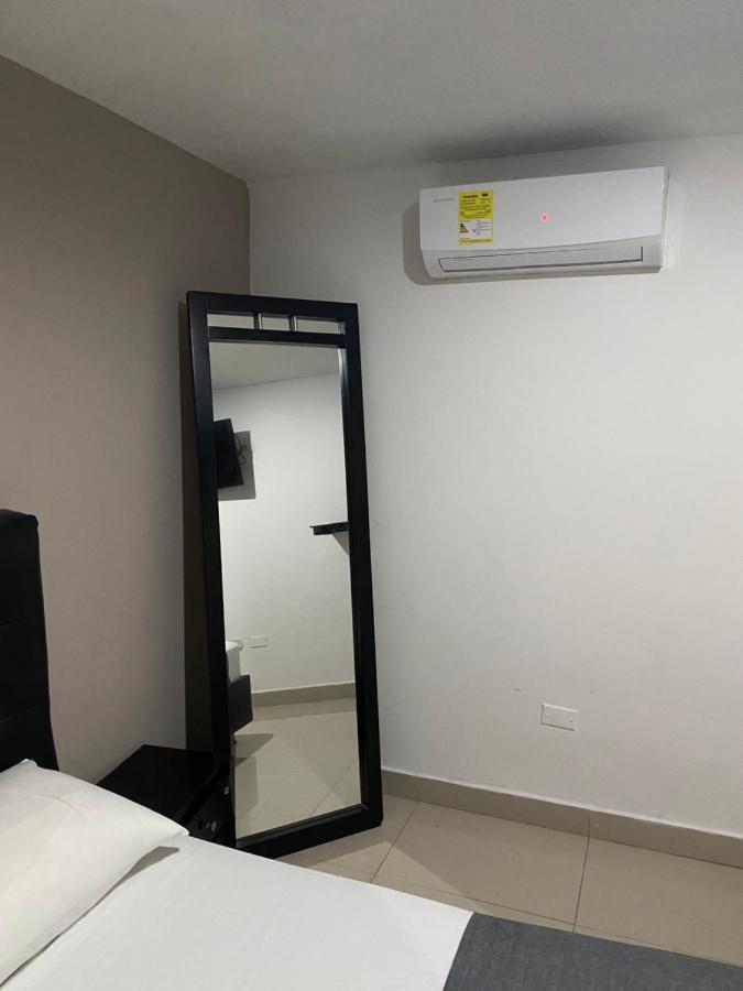 Hotel Estefania Princess 84 バランキージャ エクステリア 写真