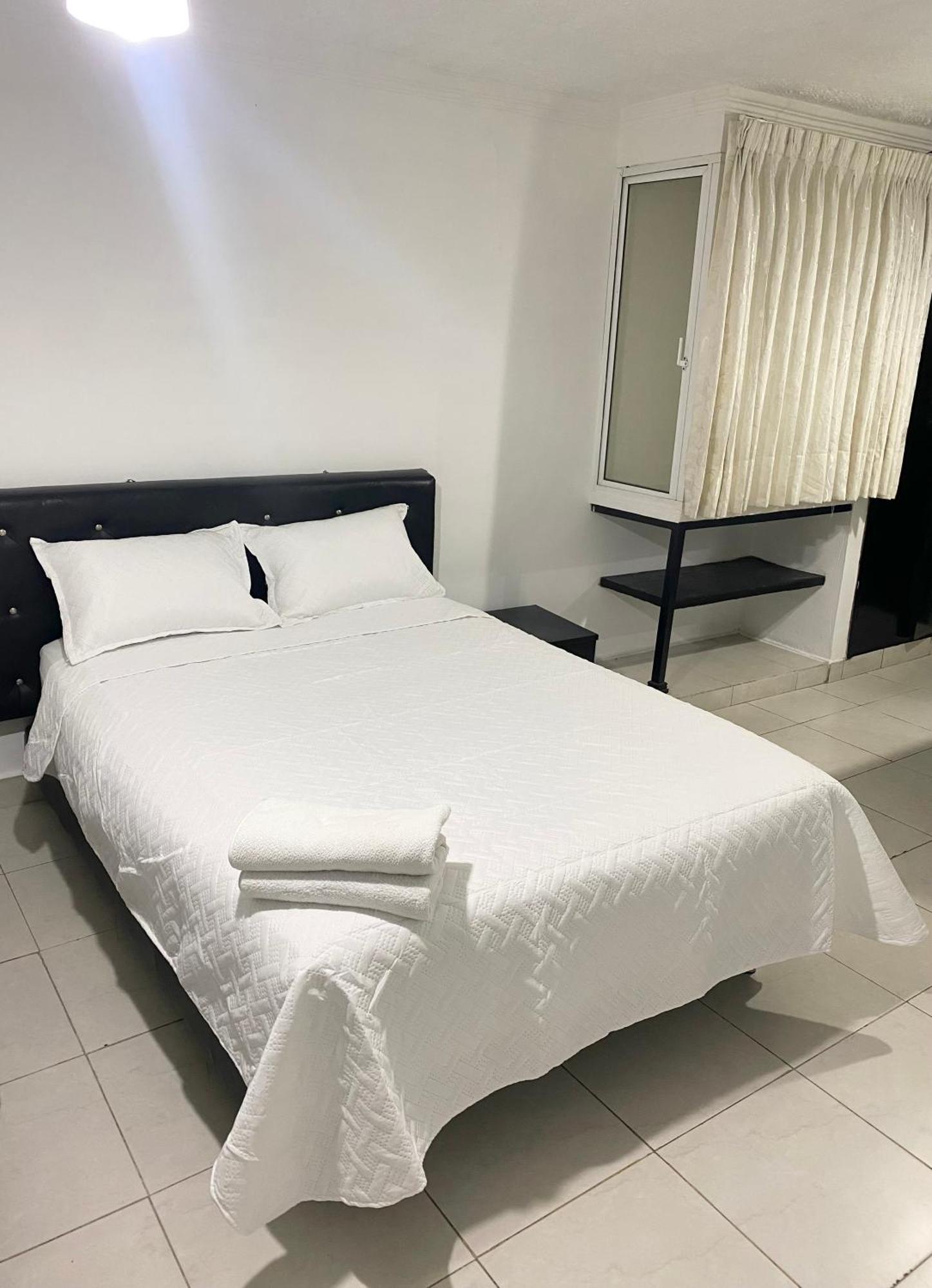 Hotel Estefania Princess 84 バランキージャ エクステリア 写真